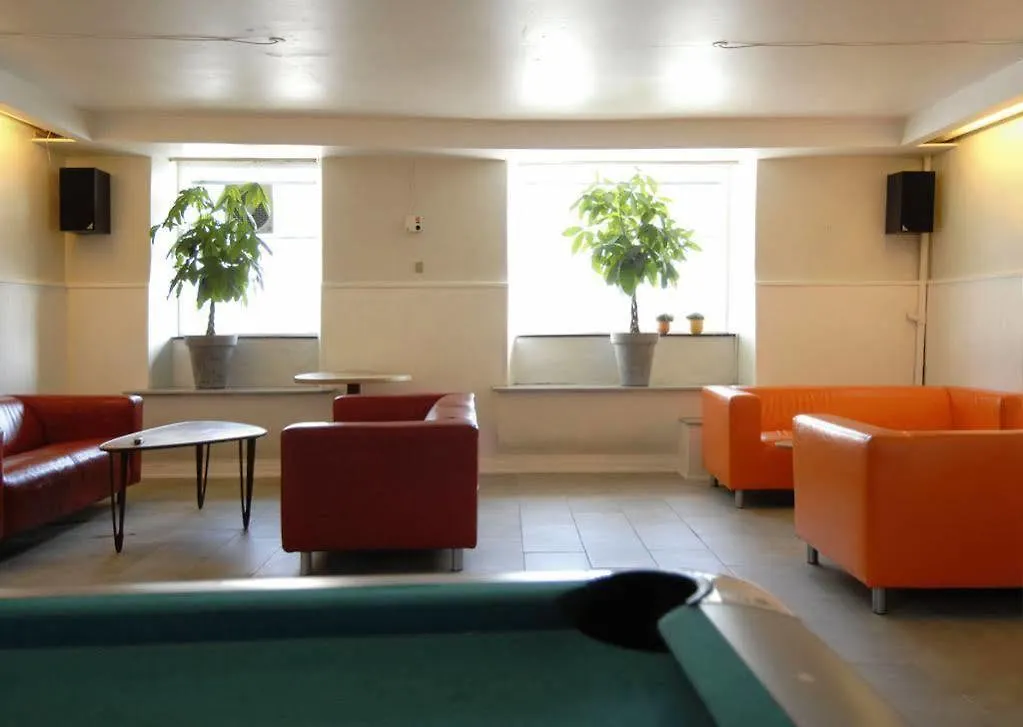 Hostel City Sleep-In
